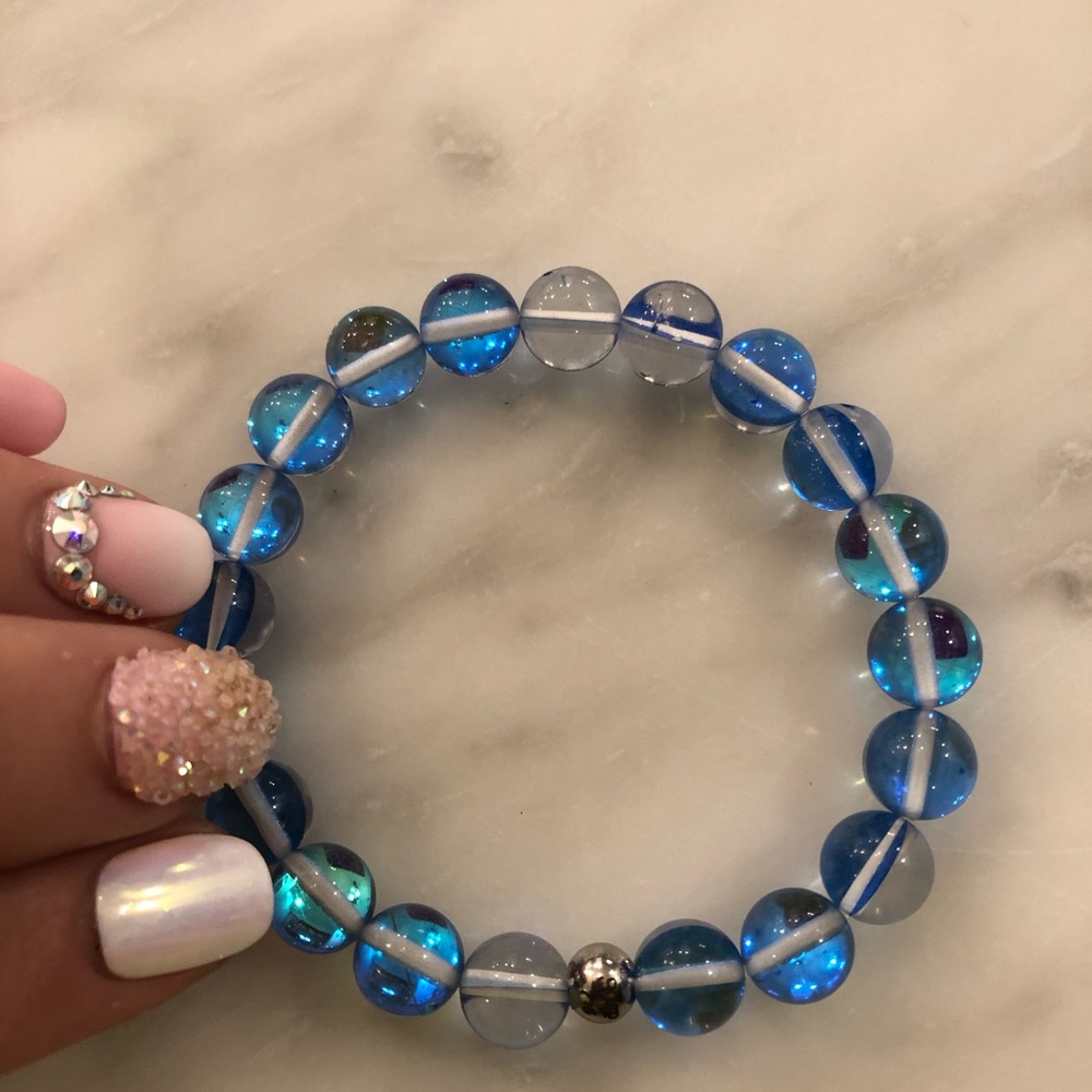 “SKY BLUE MYSTIC QUARTZ” Healing Crystal Bracelet - Picture 3 of 8